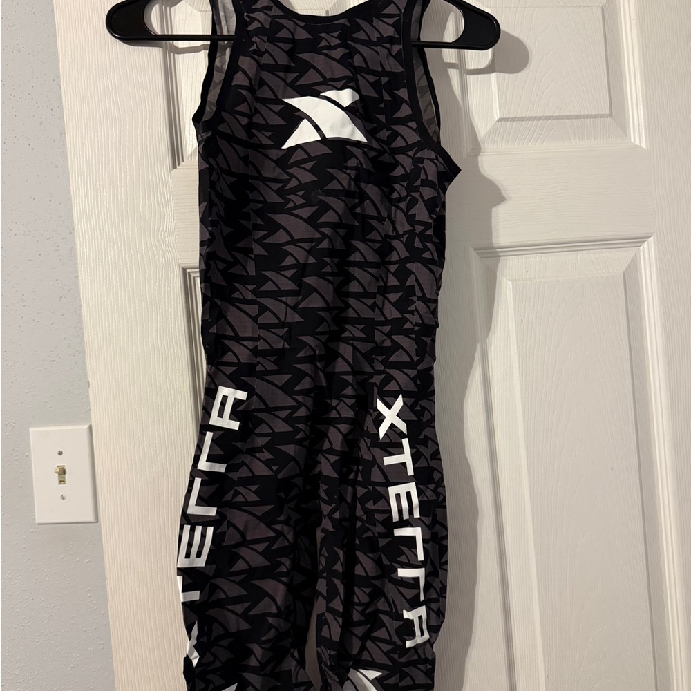 Xterra Black and White triathalon swim skin